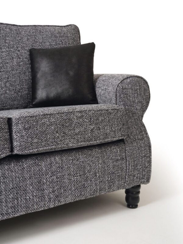 Katrina Chaise - Image 3